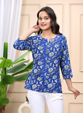 Women Paisley Printed Empire Top